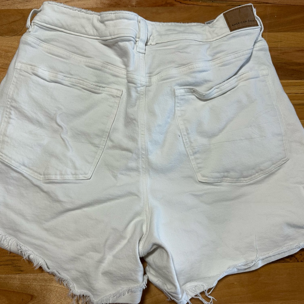American Eagle Outfitters White Stretch Denim Shorts - Picture 2 of 7